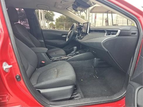 Used 2021 Toyota Corolla LE FWD image 4