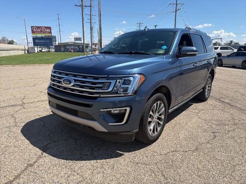 Used 2018 Ford Expedition Limited w/ Equipment Group 301A AWD/4WD image 3