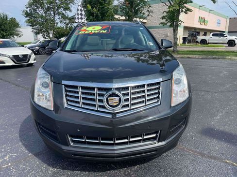 Used 2016 Cadillac SRX Luxury FWD image 2