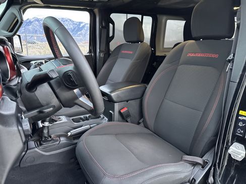 Used 2023 Jeep Wrangler Unlimited Rubicon w/ Cold Weather Group image 19