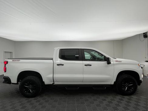 Used 2021 Chevrolet Silverado 1500 LT Trail Boss w/ Convenience Package II AWD/4WD image 6