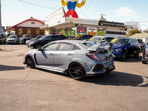 Used 2019 Honda Civic Type R image 6