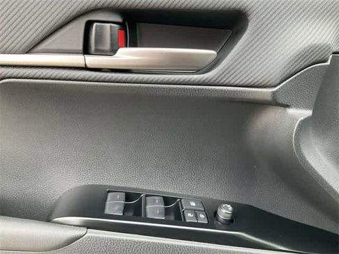 Used 2026 Toyota Camry SE w/ Convenience Package image 14