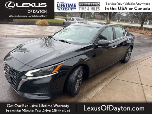 Used 2024 Nissan Altima 2.5 SV image 7