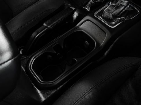 Used 2023 Jeep Wrangler Unlimited w/ Cold Weather Group AWD/4WD image 27