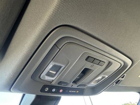 Used 2019 GMC Sierra 1500 SLT w/ SLT Premium Plus Package image 17