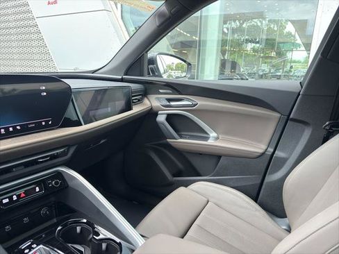 Certified 2025 Audi Q5 Prestige AWD/4WD image 25