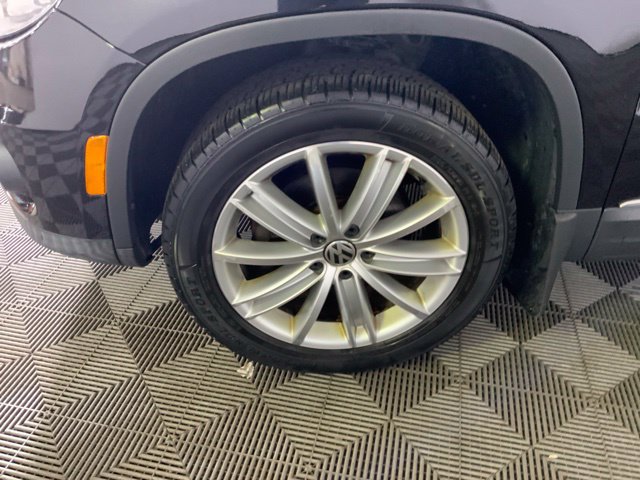 Used 2016 Volkswagen Tiguan SE AWD/4WD image 10