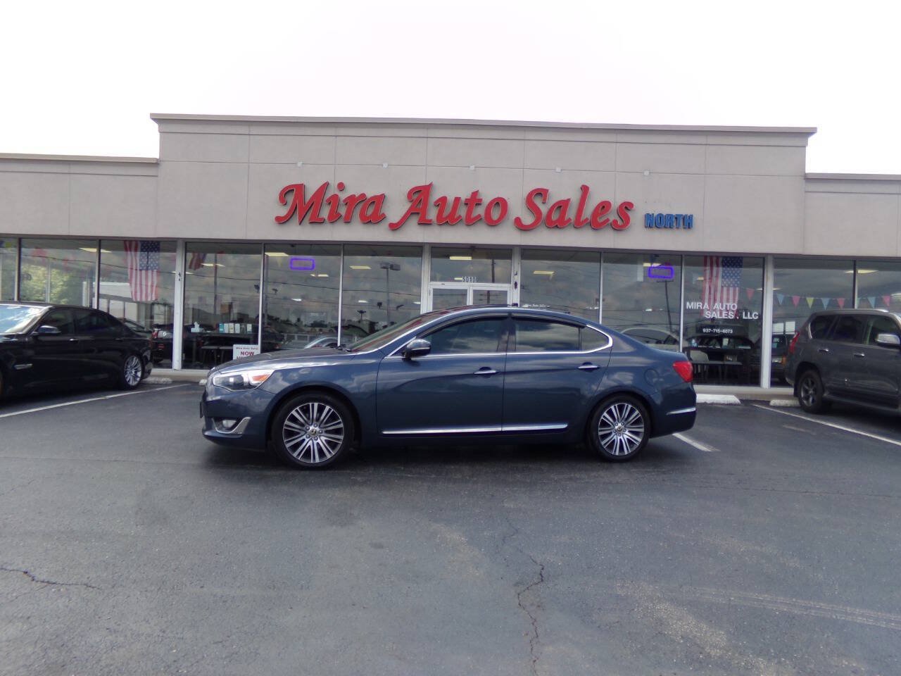 Used 2015 Kia Cadenza Premium w/ Luxury Package FWD image 3