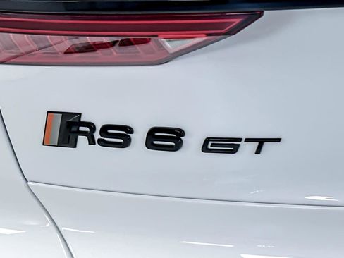 Used 2025 Audi RS 6 performance image 30