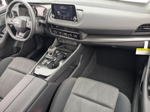 New 2026 Nissan Rogue SV FWD image 28