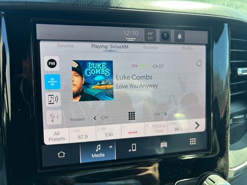 New 2026 RAM 5500 4x4 Regular Cab image 19