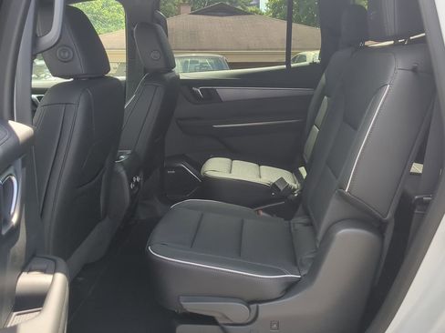 Used 2026 Buick Enclave Sport Touring w/ Power Package image 25