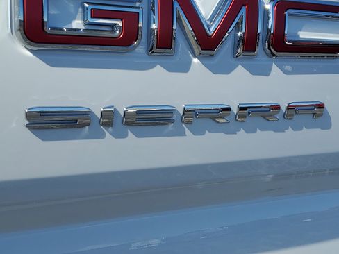 New 2026 GMC Sierra 1500 SLE w/ X31 Off-Road Package image 5
