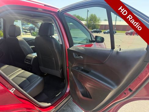 Used 2021 Chevrolet Equinox Premier AWD/4WD image 36