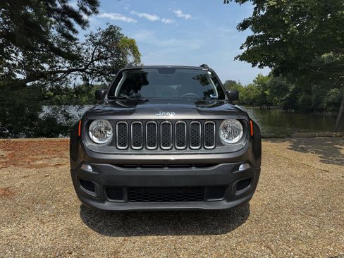 Used 2018 Jeep Renegade Sport w/ Power & Air Group FWD image 13