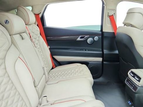 Used 2025 Genesis GV80 3.5T e-SC image 26