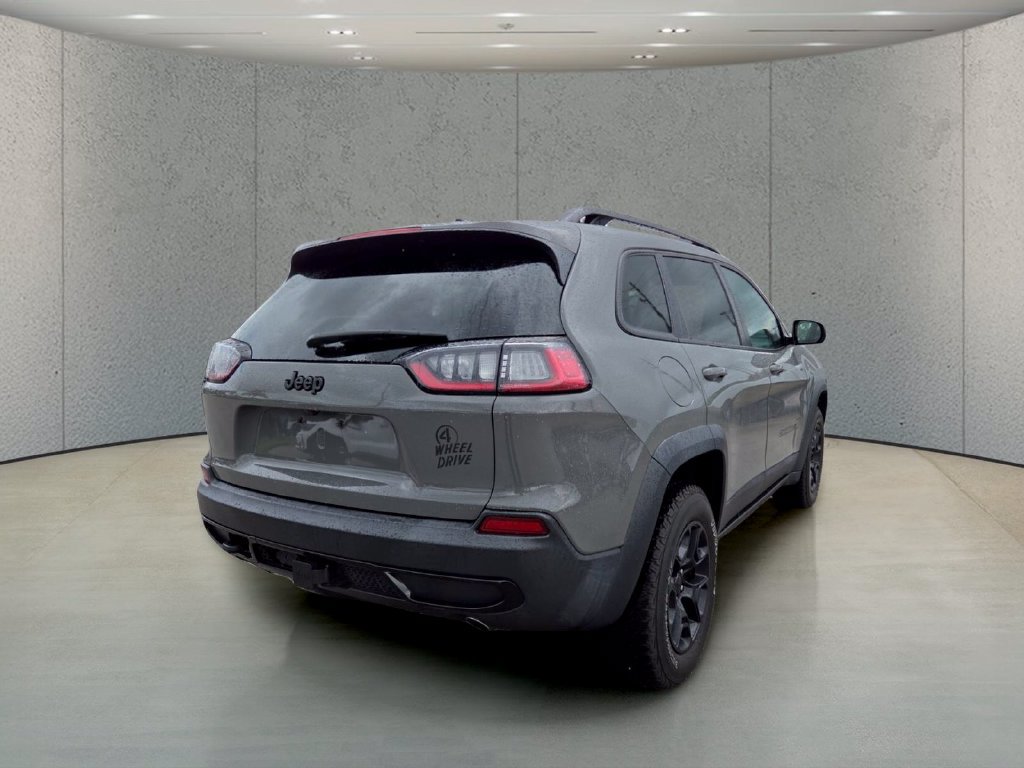Used 2022 Jeep Cherokee Latitude w/ Trailer Tow Group AWD/4WD image 6