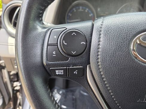 Used 2018 Toyota RAV4 XLE FWD image 33