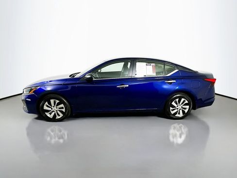 Used 2024 Nissan Altima 2.5 S FWD image 5