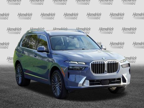 Used 2024 BMW X7 xDrive40i w/ Premium Package AWD/4WD image 2