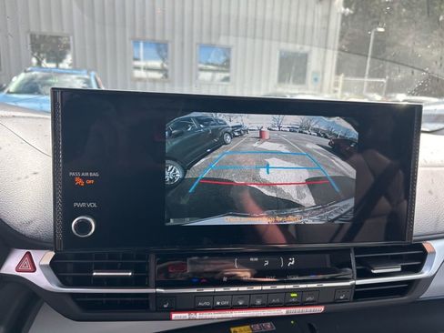 New 2026 Toyota Sienna XLE image 6