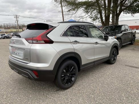 Used 2024 Mitsubishi Eclipse Cross Black Edition image 3