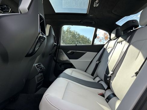 New 2026 BMW M5 w/ Executive Package image 21