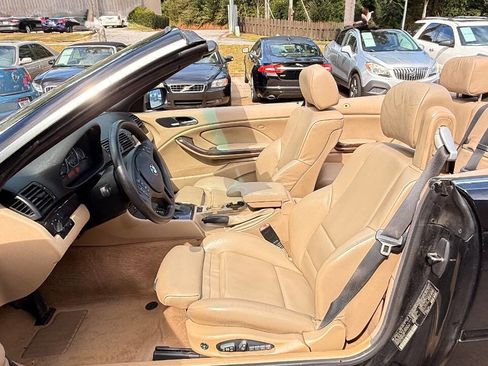 Used 2003 BMW 330Ci Convertible image 24