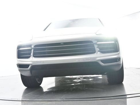 Certified 2023 Porsche Cayenne Platinum Edition AWD/4WD image 54