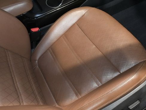 Used 2019 Kia Sorento SX image 14