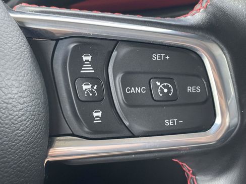 Used 2021 Jeep Gladiator Rubicon w/ Cold Weather Group AWD/4WD image 22