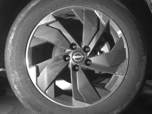 Used 2025 Nissan Rogue SV image 13