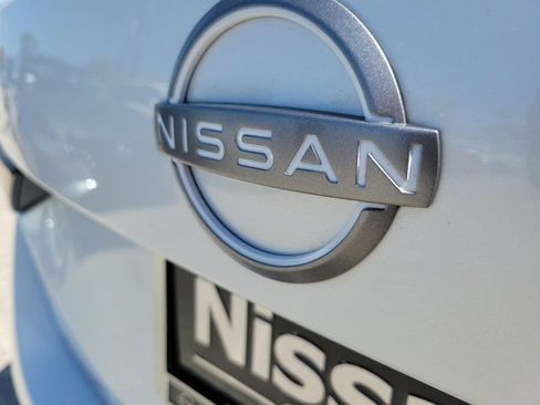 Used 2025 Nissan Sentra SV FWD image 14