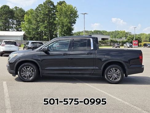 Used 2017 Honda Ridgeline Sport image 2