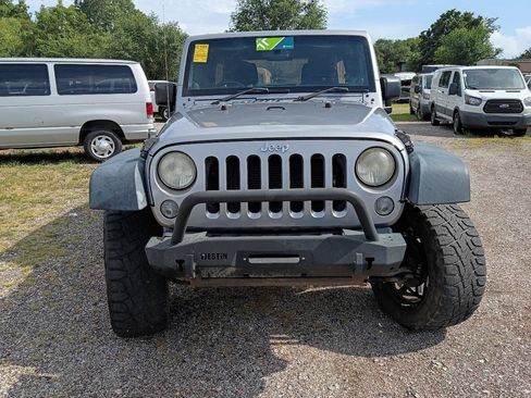 Used 2014 Jeep Wrangler Unlimited Sport AWD/4WD image 2