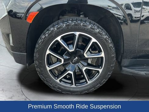 Certified 2022 Chevrolet Tahoe RST w/ Luxury Package AWD/4WD image 29