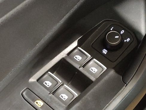 Used 2024 Volkswagen Jetta S FWD image 27