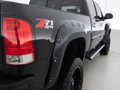 Used 2013 GMC Sierra 2500 Denali w/ Suspension Package, Off-Road image 14