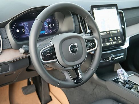 New 2026 Volvo XC90 B6 Plus w/ Protection Package Premier image 12