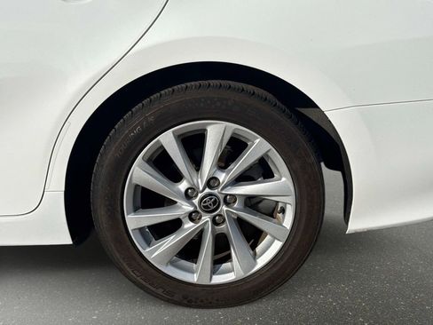 Used 2024 Toyota Camry LE w/ Convenience Package image 10