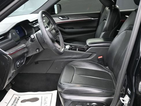 Used 2023 Jeep Grand Cherokee Overland image 14