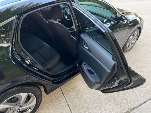 Used 2020 Honda Insight EX image 29