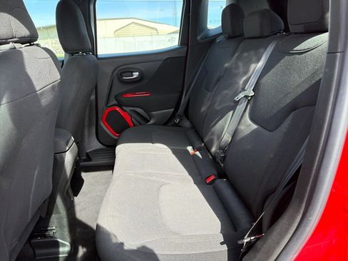 Used 2015 Jeep Renegade Sport w/ Power & Air Group AWD/4WD image 40