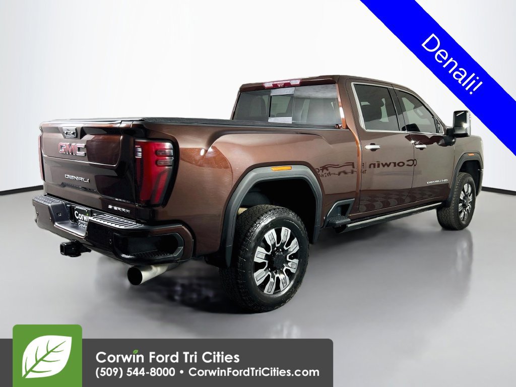 Used 2024 GMC Sierra 2500 Denali w/ Technology Package AWD/4WD image 14
