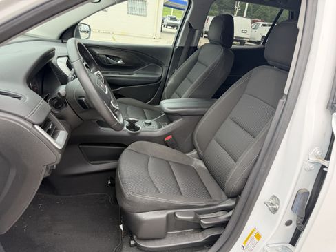 Used 2024 GMC Terrain SLE FWD image 13