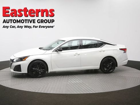 Used 2023 Nissan Altima 2.5 SR FWD image 58