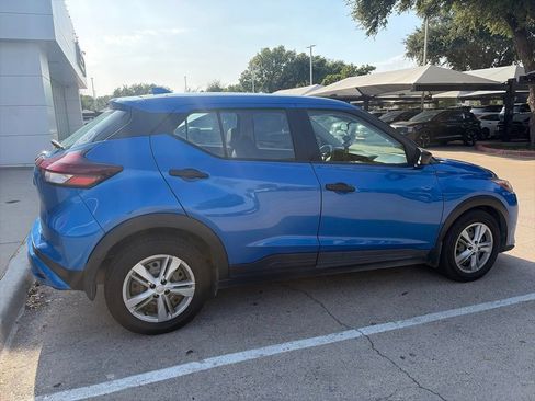 Used 2021 Nissan Kicks S FWD image 6