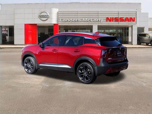 Used 2025 Nissan Kicks SR image 5