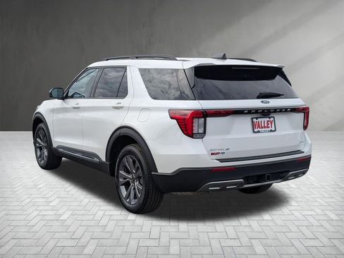New 2025 Ford Explorer Active w/ Active Comfort Package image 7